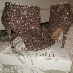 Shi by journeys gold glitter ankle booties